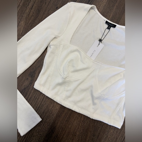 New Dynamite Top - Picture 2 of 3